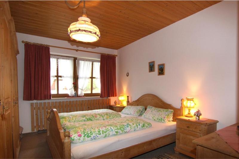 Ferienwohnung Flora Schoenau am Koenigsee Luaran gambar